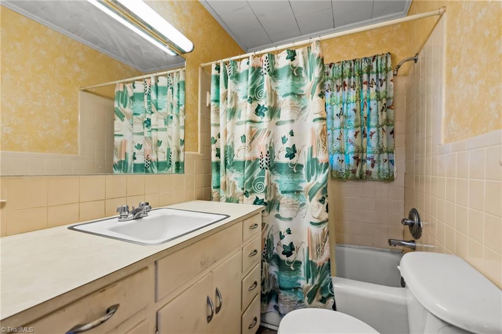 2294 N Old Greensboro Road Property Photo 14