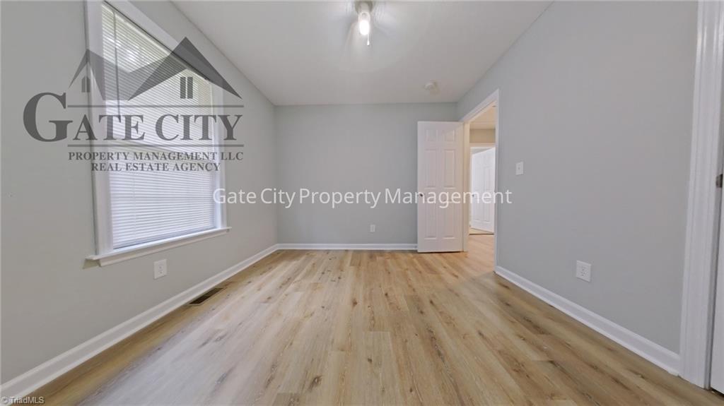 22 King Row Property Photo 9