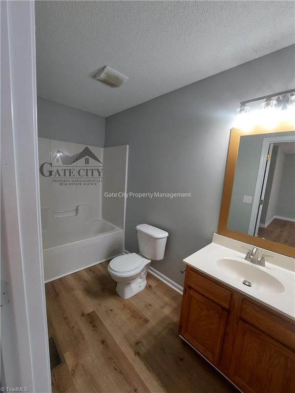 22 King Row Property Photo 14