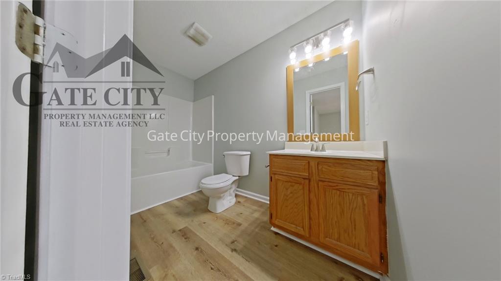 22 King Row Property Photo 15