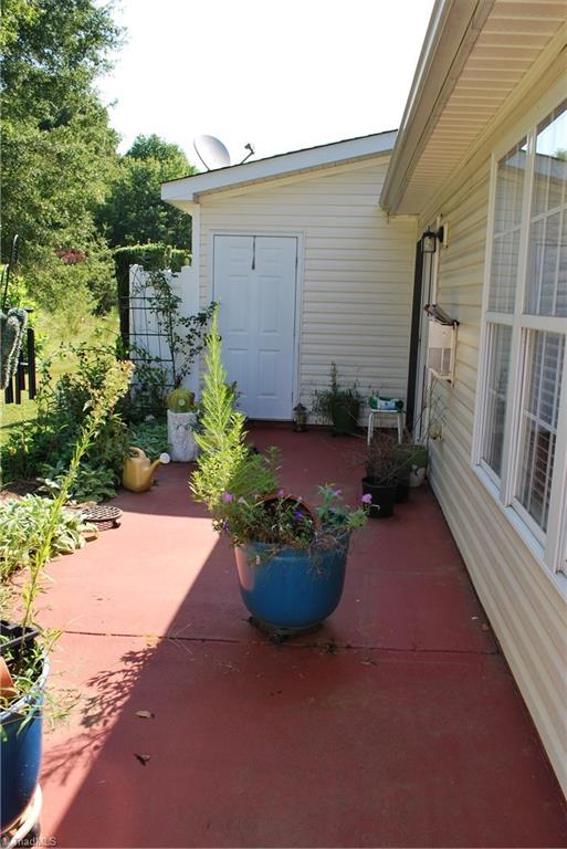4837 Terrence Drive Property Photo 2