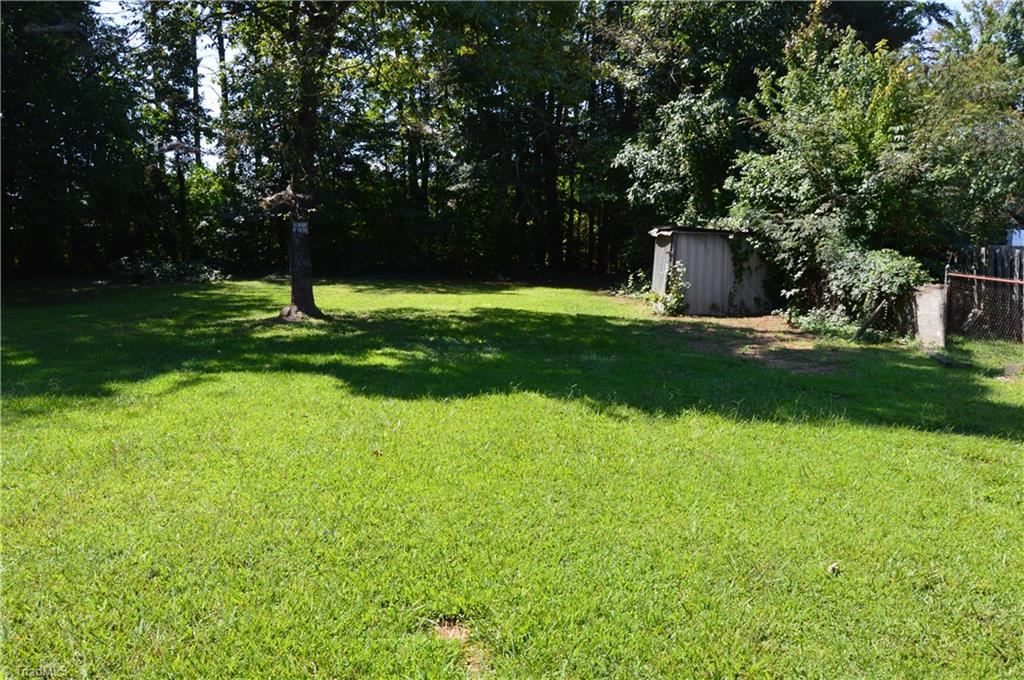 102 Lassiter Drive Property Photo 11