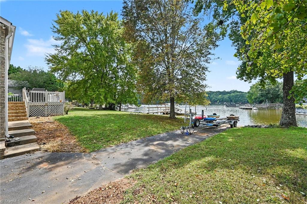 235 Pebble Point Property Photo 35