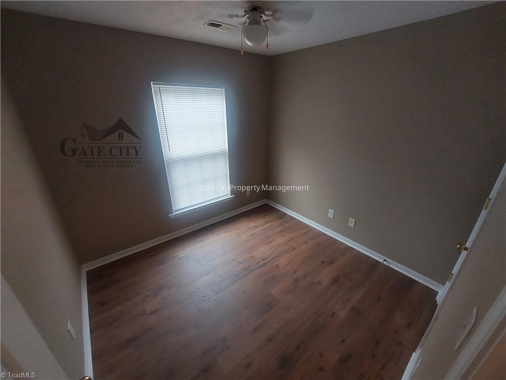 3983 Elizabeth Glen Way Property Photo 10