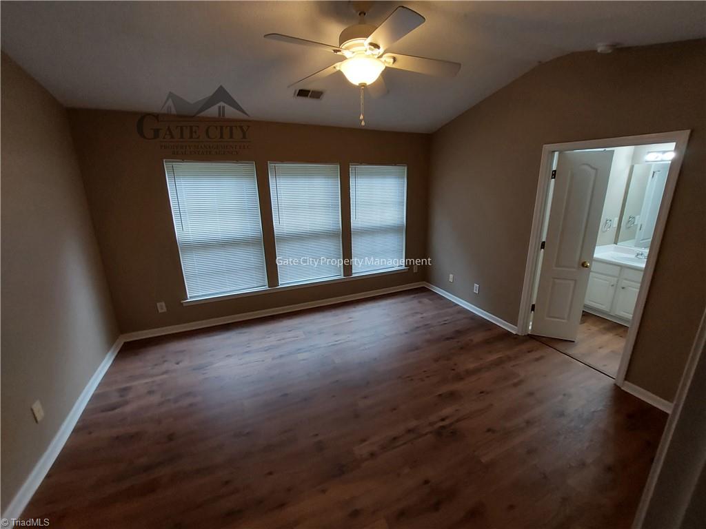3983 Elizabeth Glen Way Property Photo 14