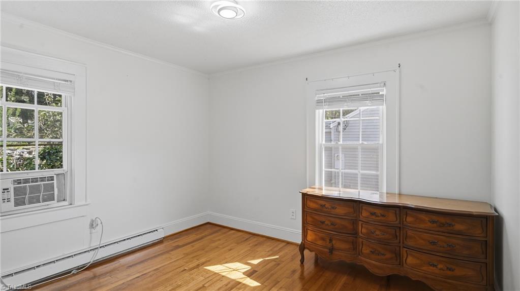 325 W Gilbreath Street Property Photo 14
