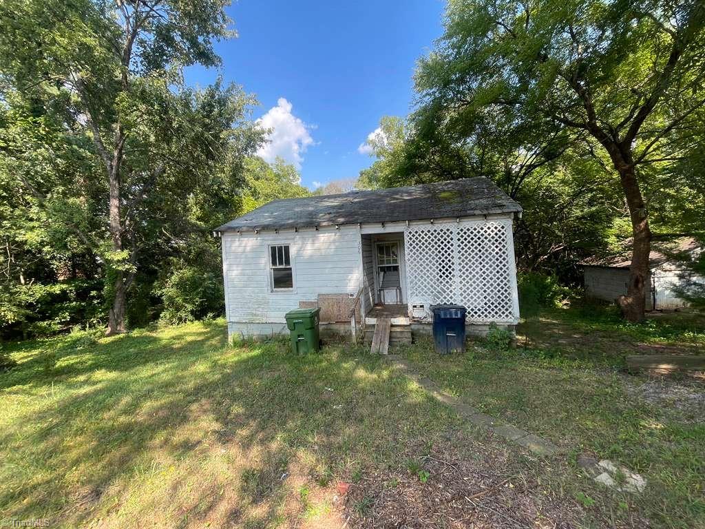 306 Moore Drive Property Photo 1