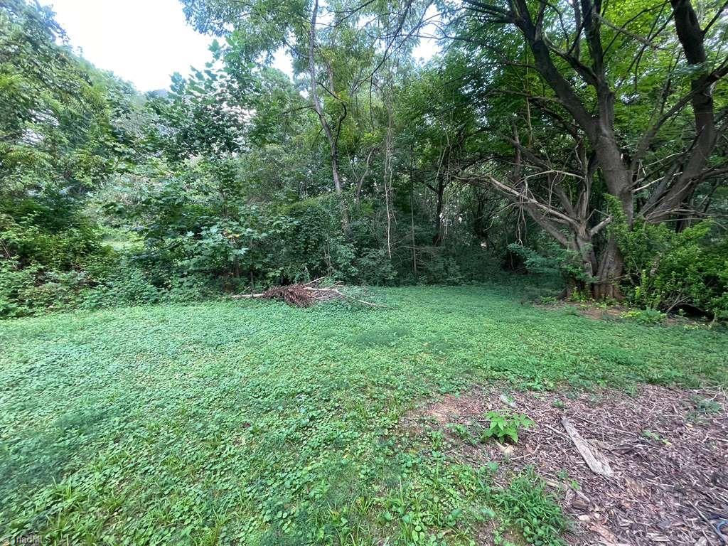 306 Moore Drive Property Photo 6