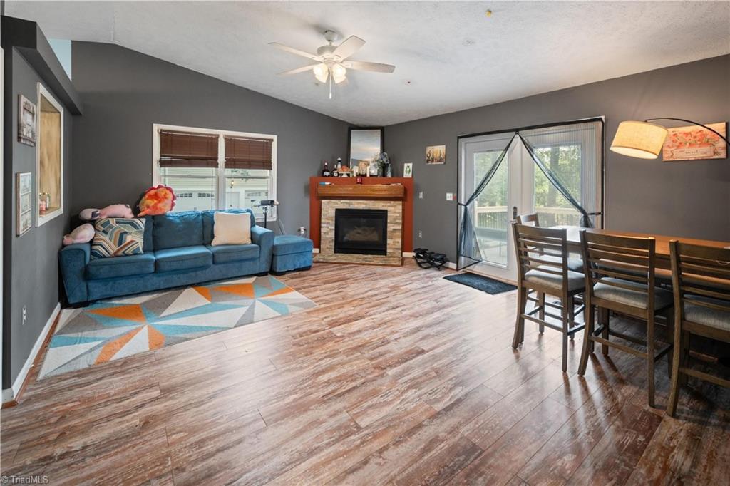 2114 Margaret Drive Property Photo 3