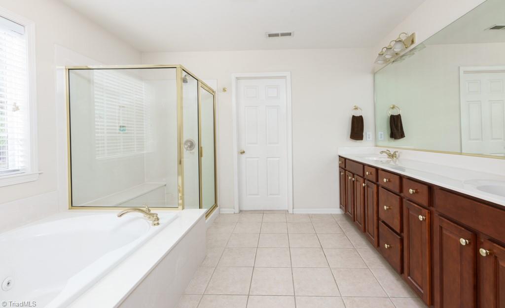 3810 Middlebury Way Property Photo 29