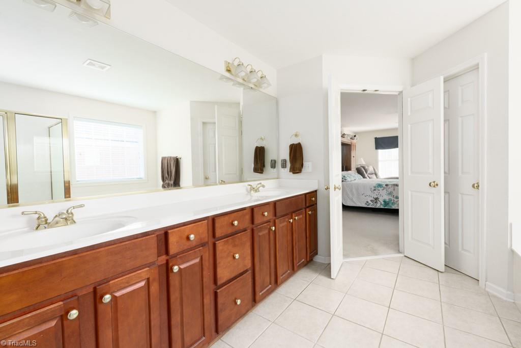 3810 Middlebury Way Property Photo 30