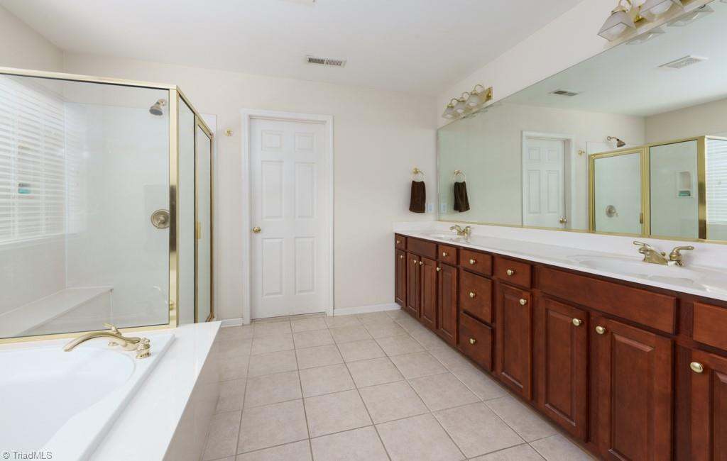 3810 Middlebury Way Property Photo 31