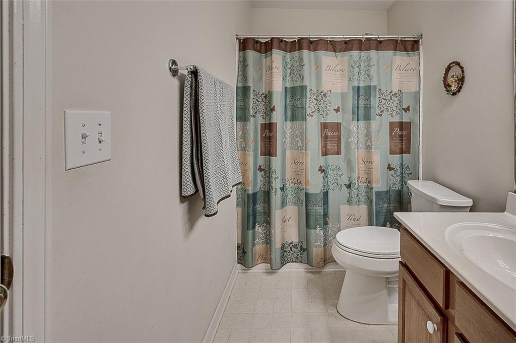 3810 Middlebury Way Property Photo 40