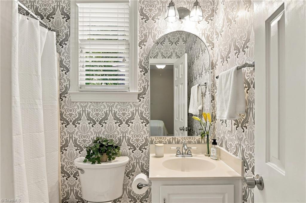 2803 Hackney Way Property Photo 17