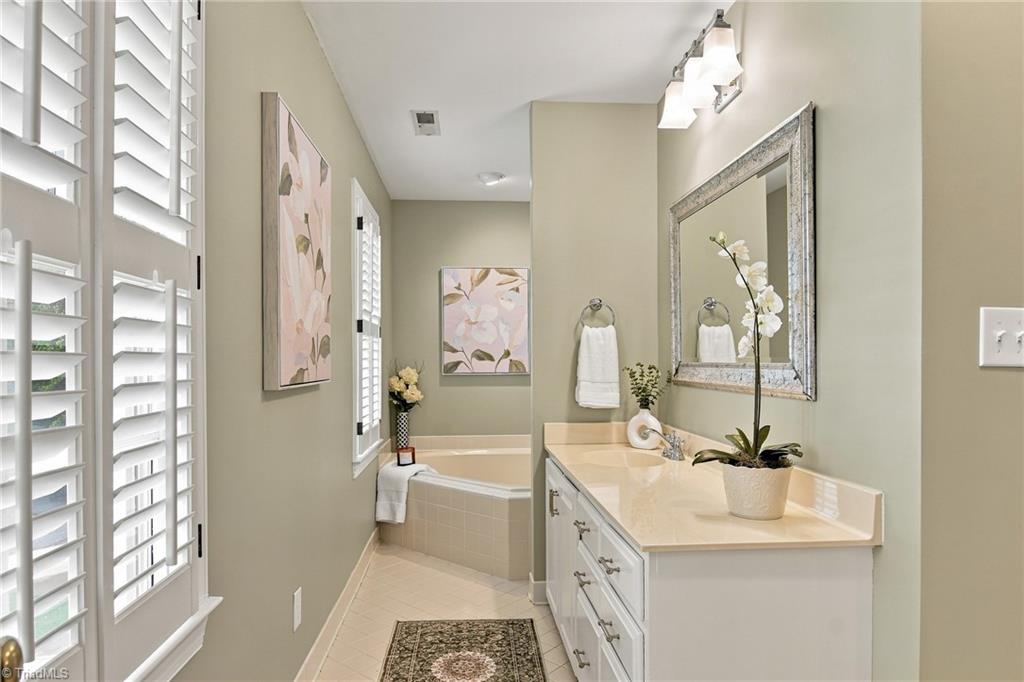 2803 Hackney Way Property Photo 25