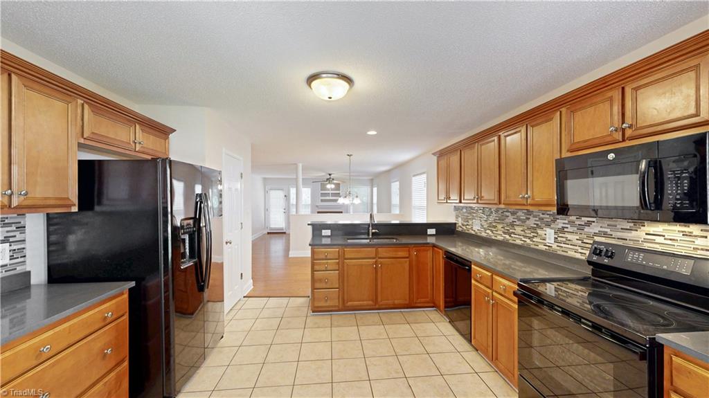 3879 Wood Avenue Property Photo 7