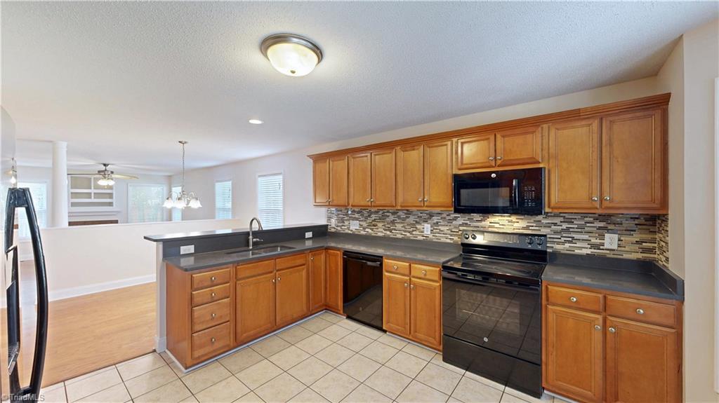 3879 Wood Avenue Property Photo 9
