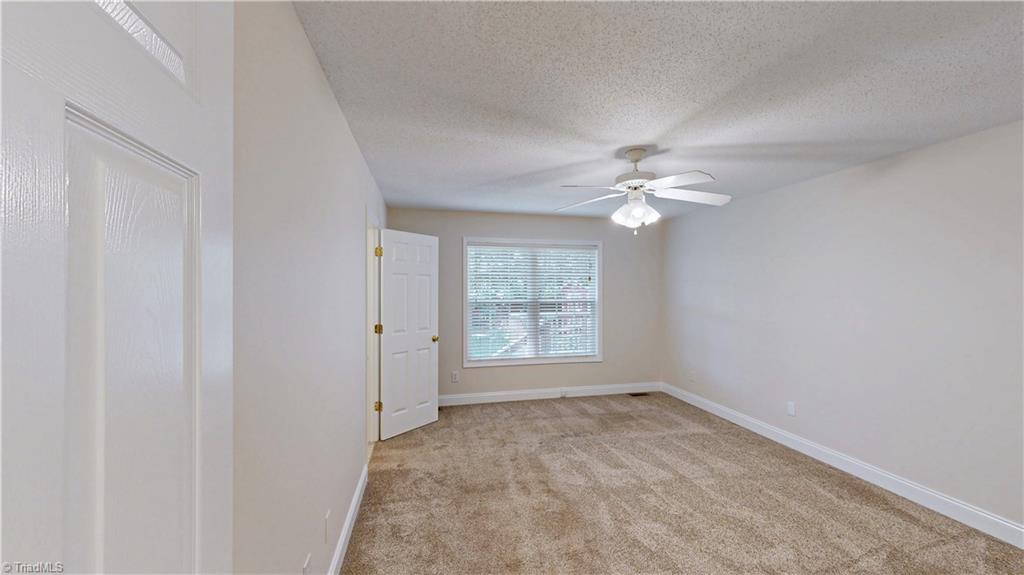 3879 Wood Avenue Property Photo 18