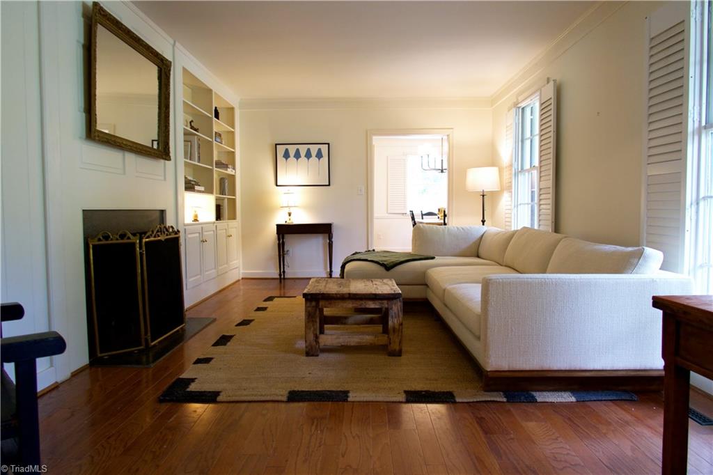 612 Peachtree Street Property Photo 9