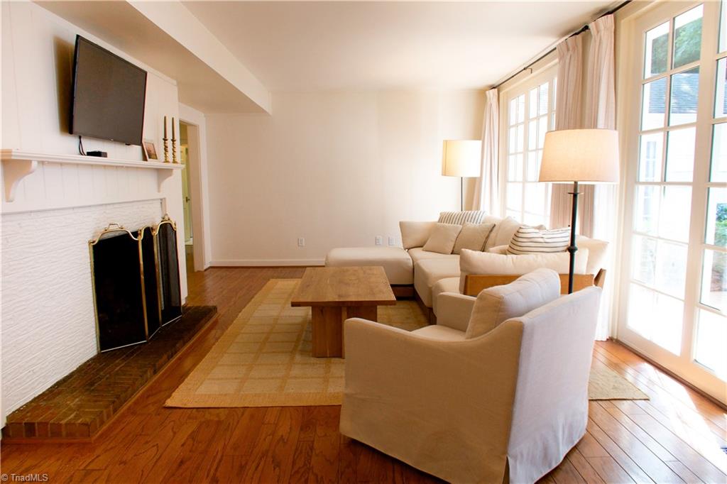 612 Peachtree Street Property Photo 22