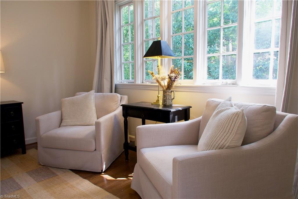 612 Peachtree Street Property Photo 26