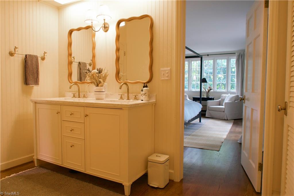 612 Peachtree Street Property Photo 28