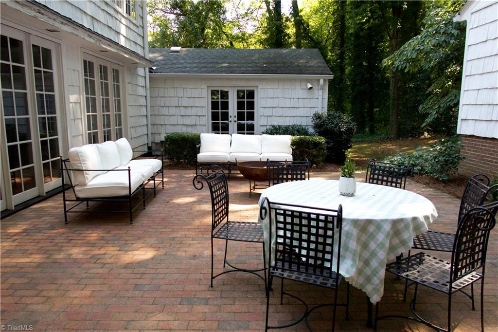 612 Peachtree Street Property Photo 46