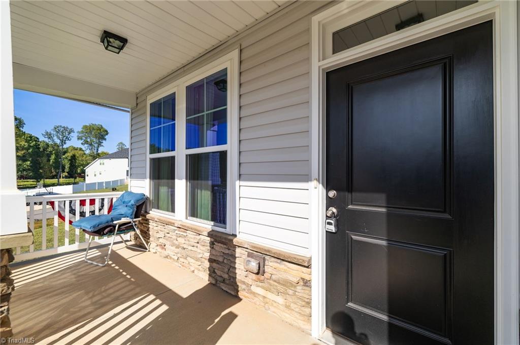 3497 Old Lake Court Property Photo 4