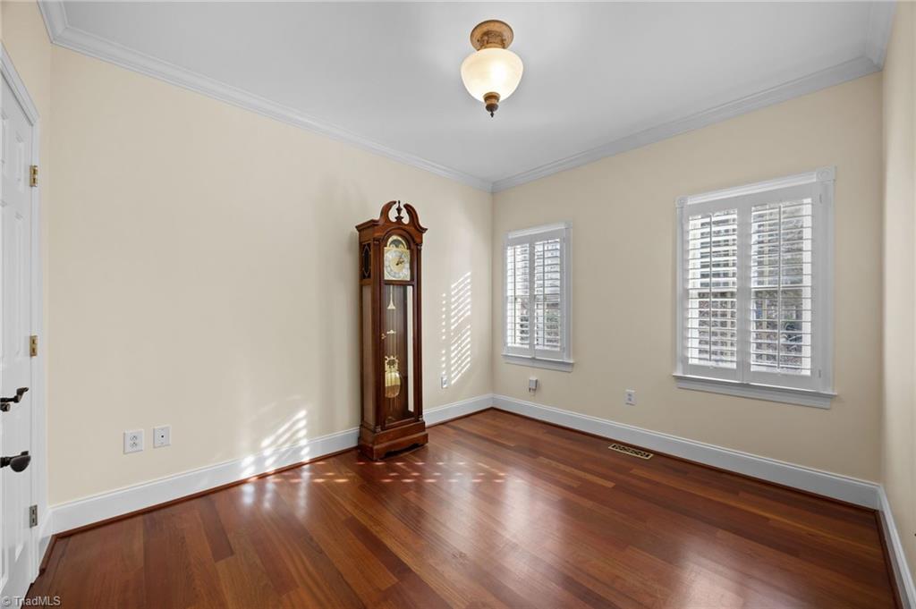3340 Waterford Place Property Photo 28