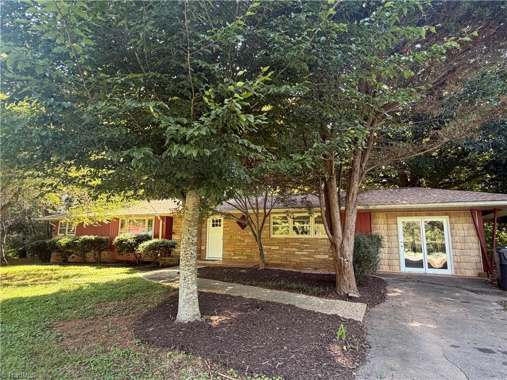 208 Harris Avenue Property Photo 1