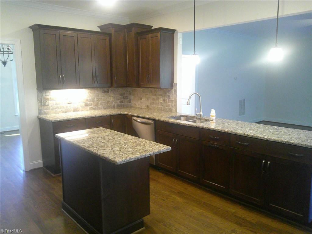 8174 Sanfords Creek Drive Property Photo 7