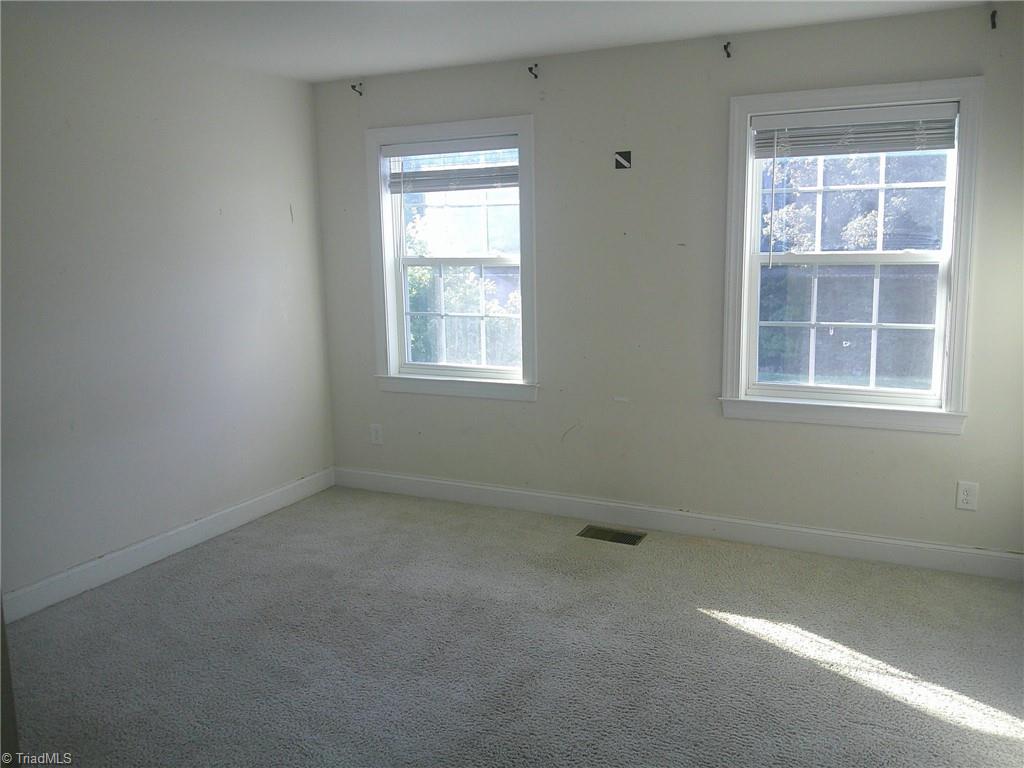 8174 Sanfords Creek Drive Property Photo 18