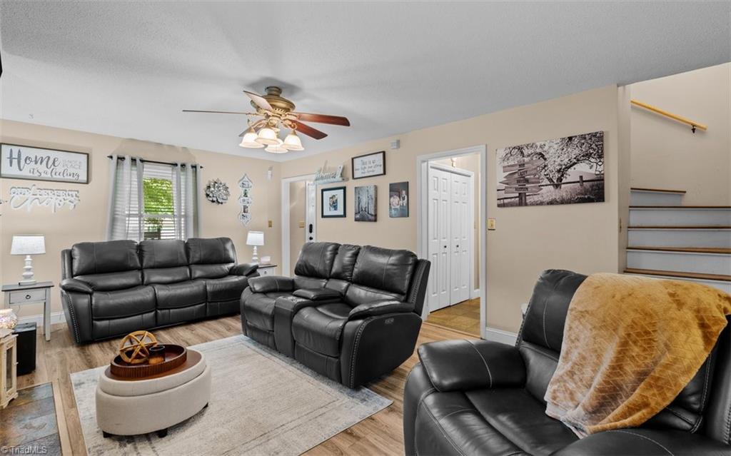 7317 Farmbrook Place Property Photo 12