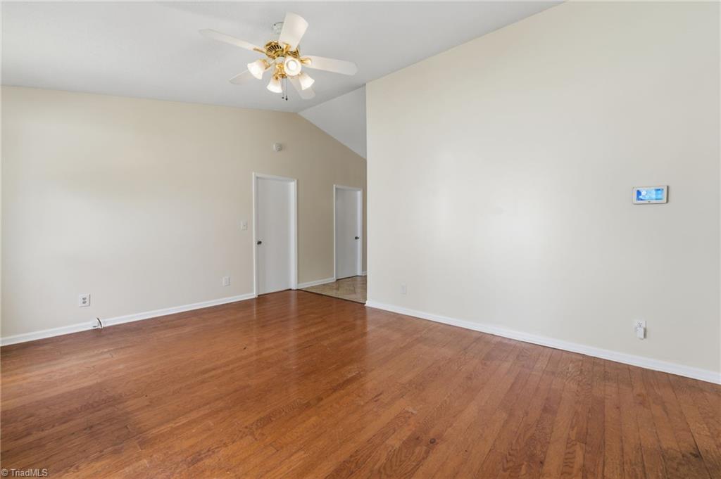 808 Circle Drive Property Photo 7