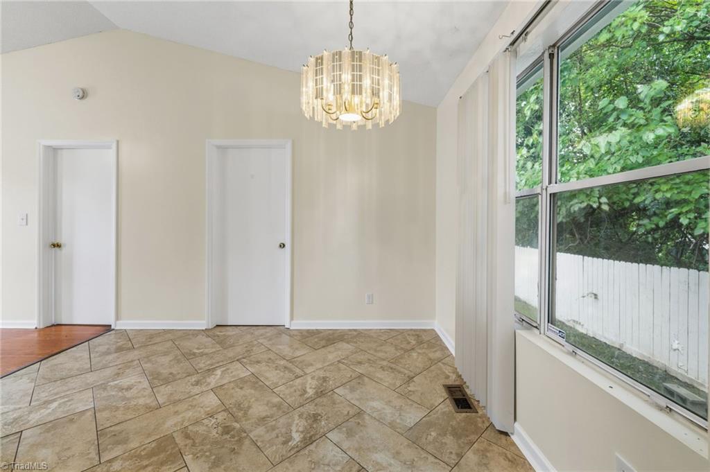 808 Circle Drive Property Photo 15