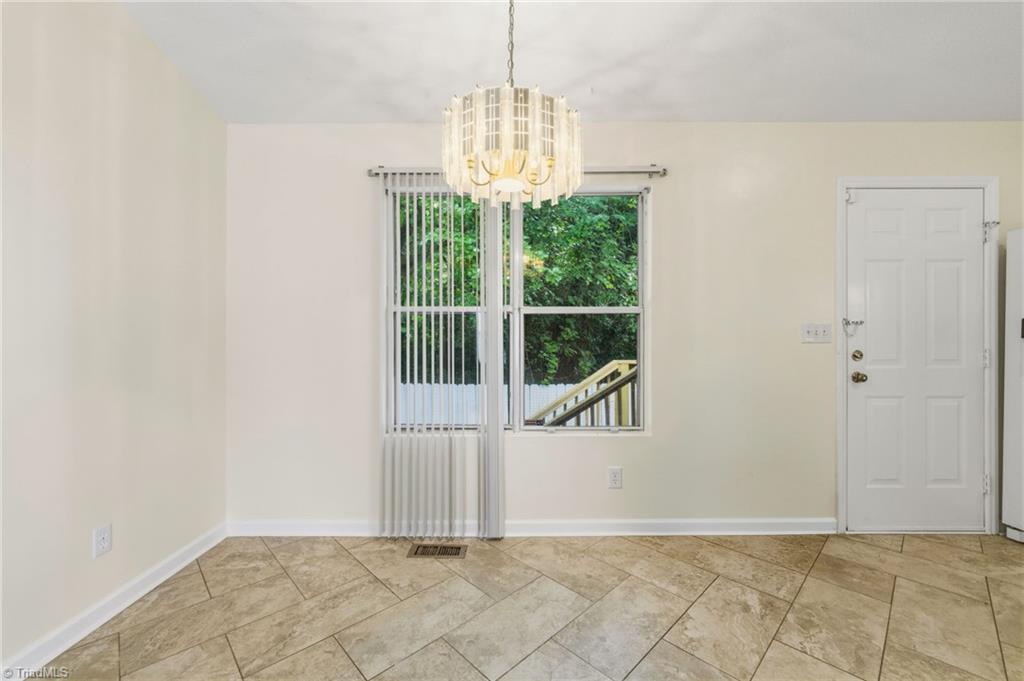 808 Circle Drive Property Photo 16