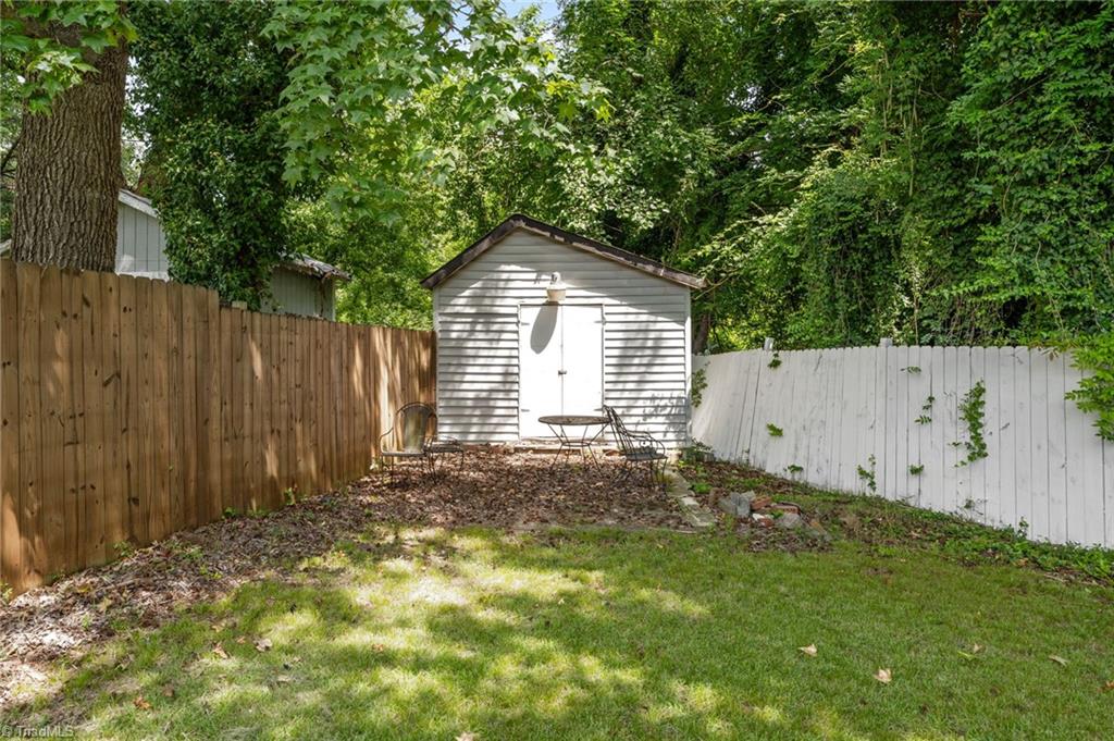 808 Circle Drive Property Photo 29