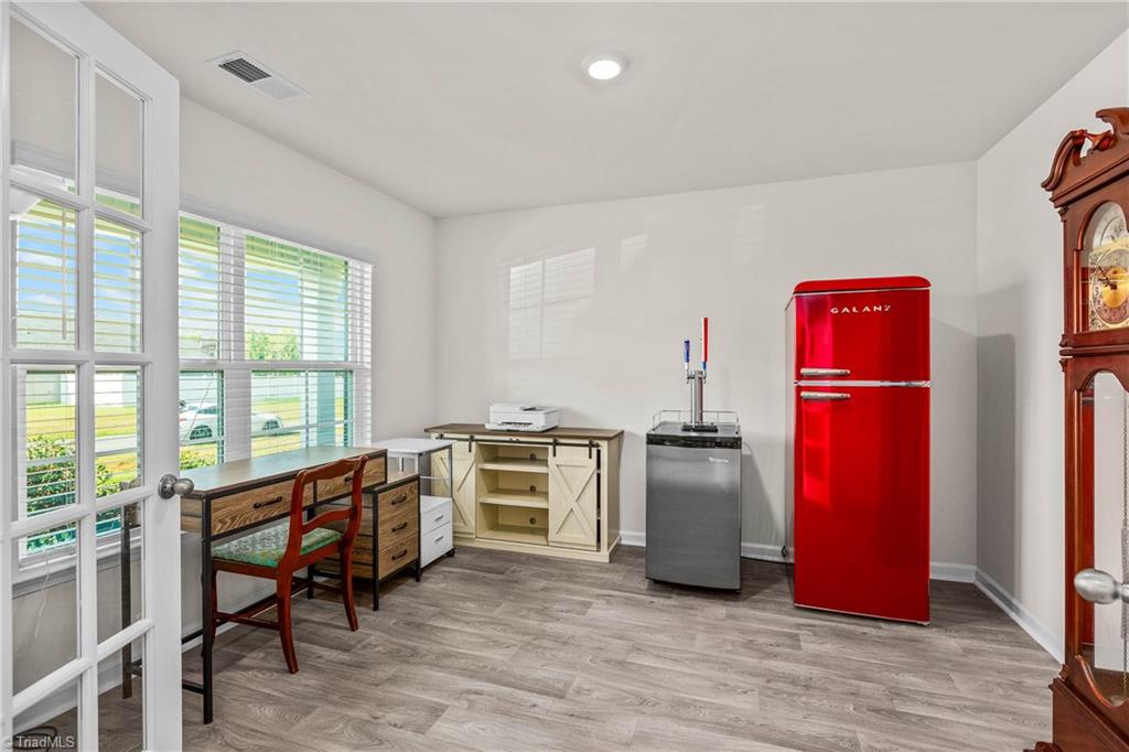 238 Jackson Way Property Photo 5