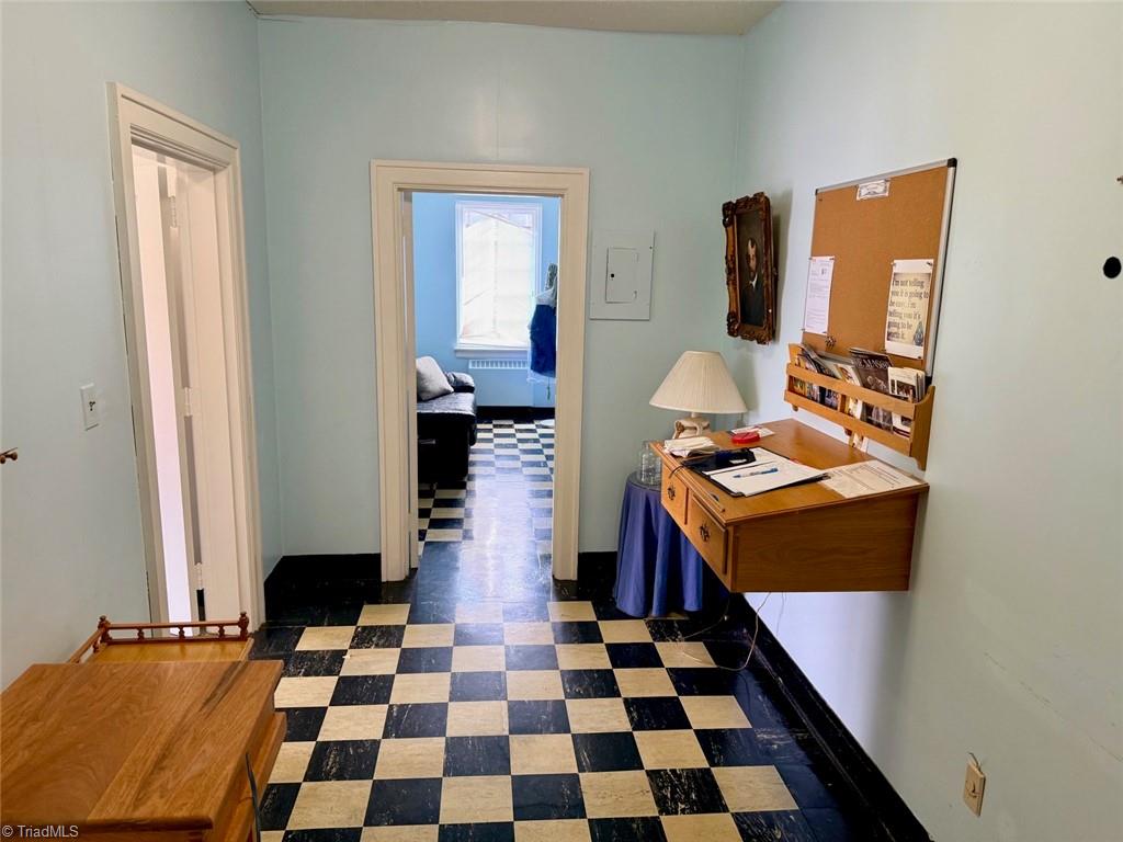 110 S Main Street Property Photo 4