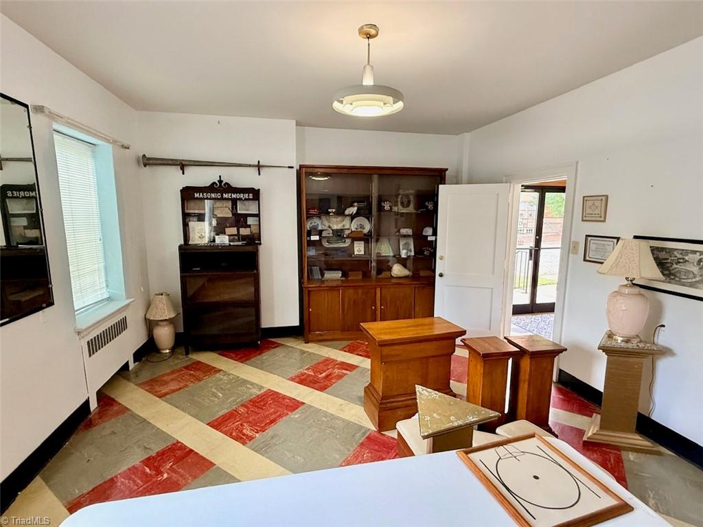 110 S Main Street Property Photo 6