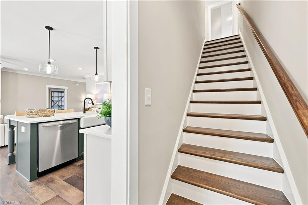 1218 Driftwood Drive Property Photo 32