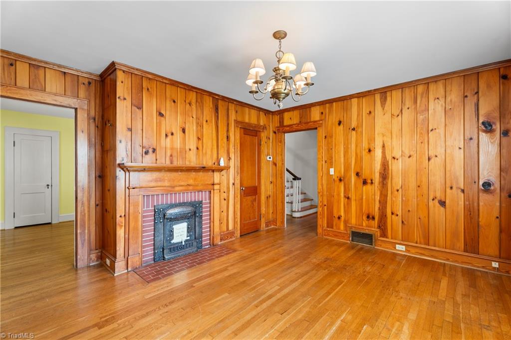 7945 Broad Street Property Photo 19