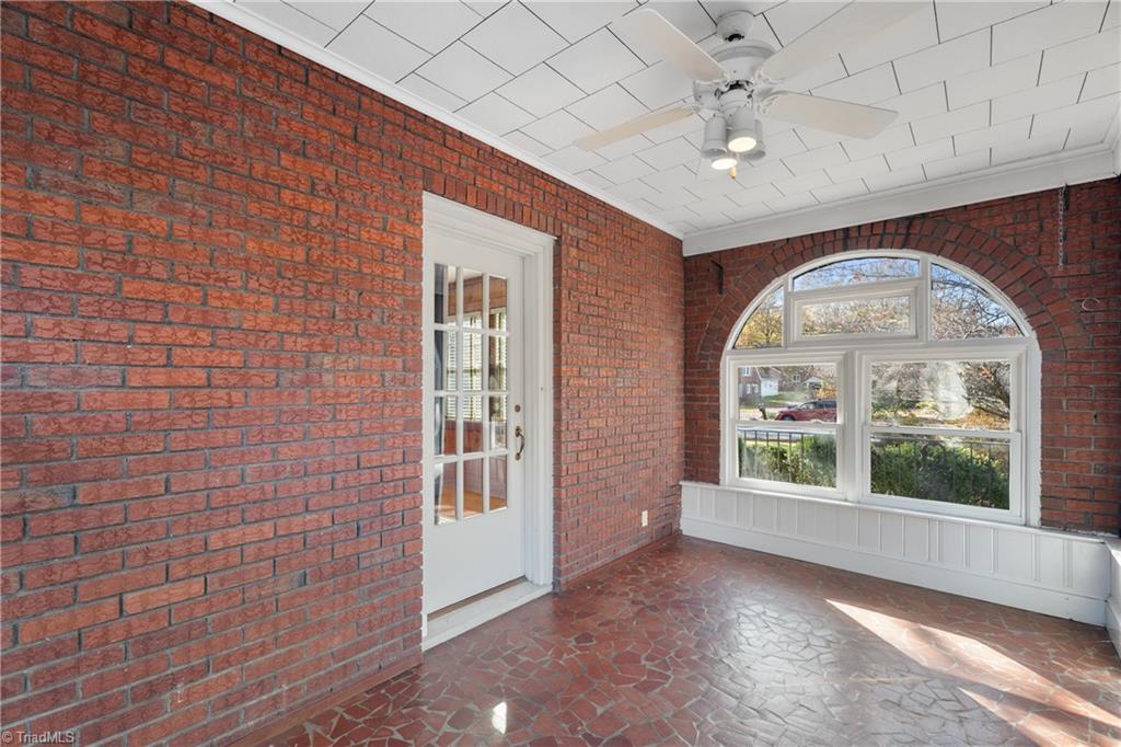 7945 Broad Street Property Photo 22