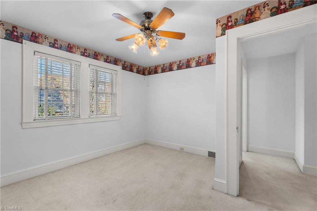 7945 Broad Street Property Photo 25