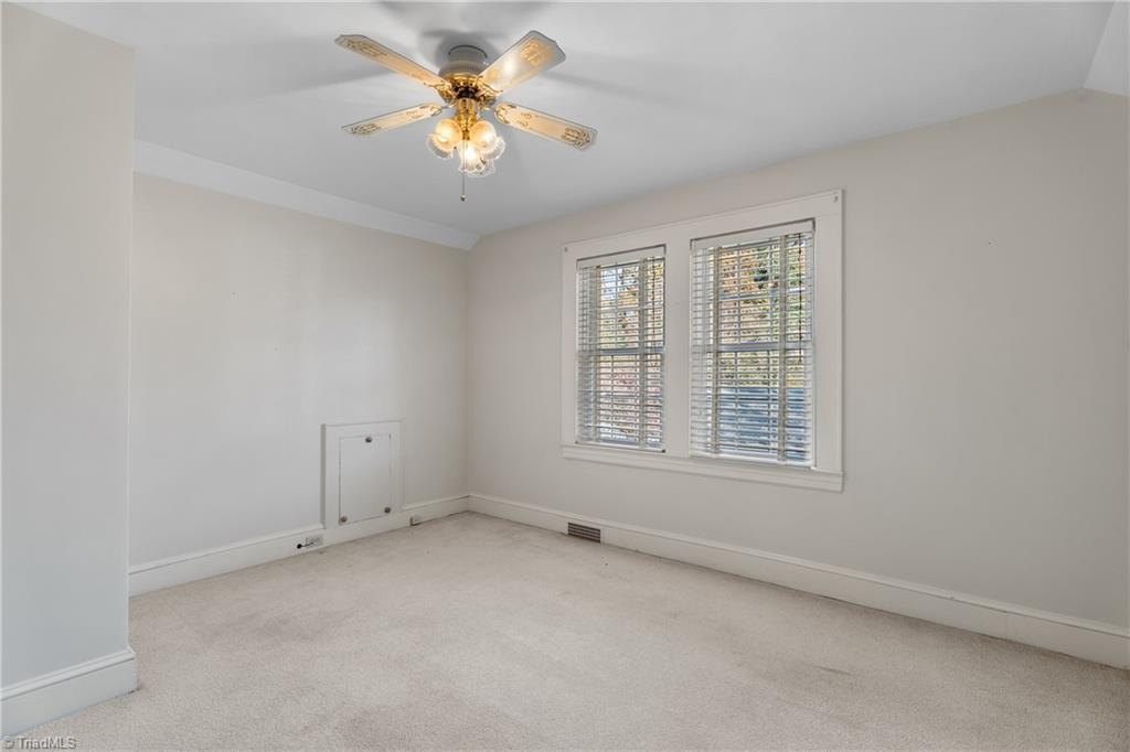 7945 Broad Street Property Photo 27