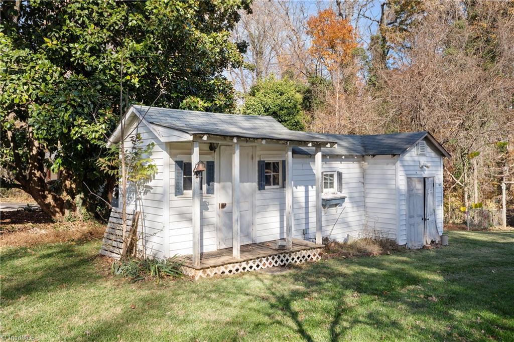 7945 Broad Street Property Photo 38