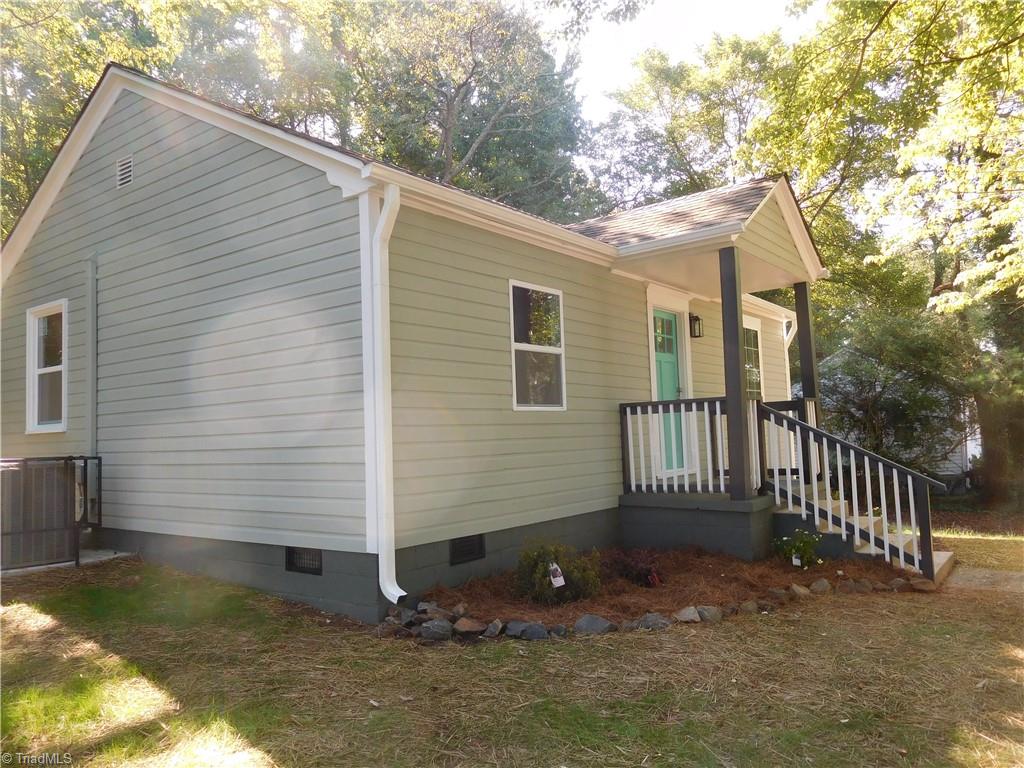 144 Edgewood Circle Property Photo 1