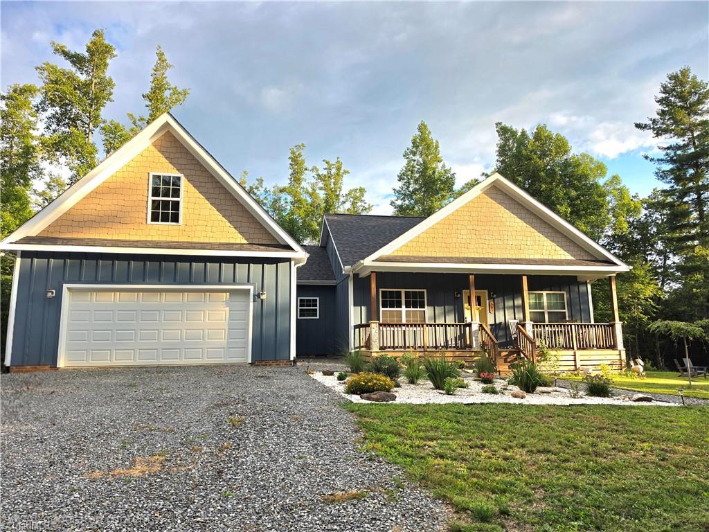 587 Seven Springs Parkway