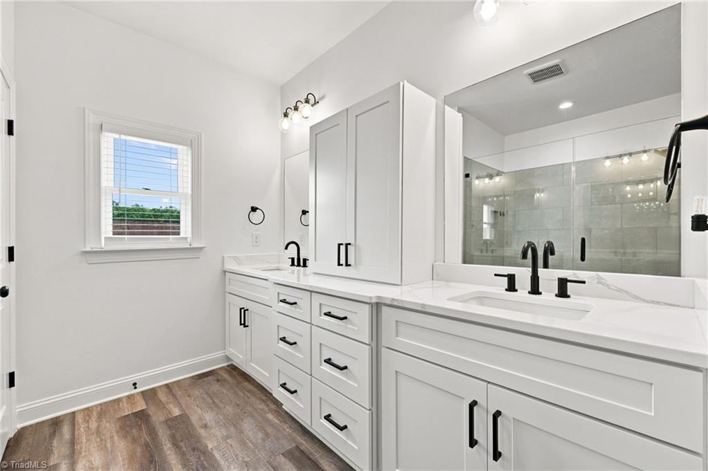 141 Gregorys Grange Drive Property Photo 18
