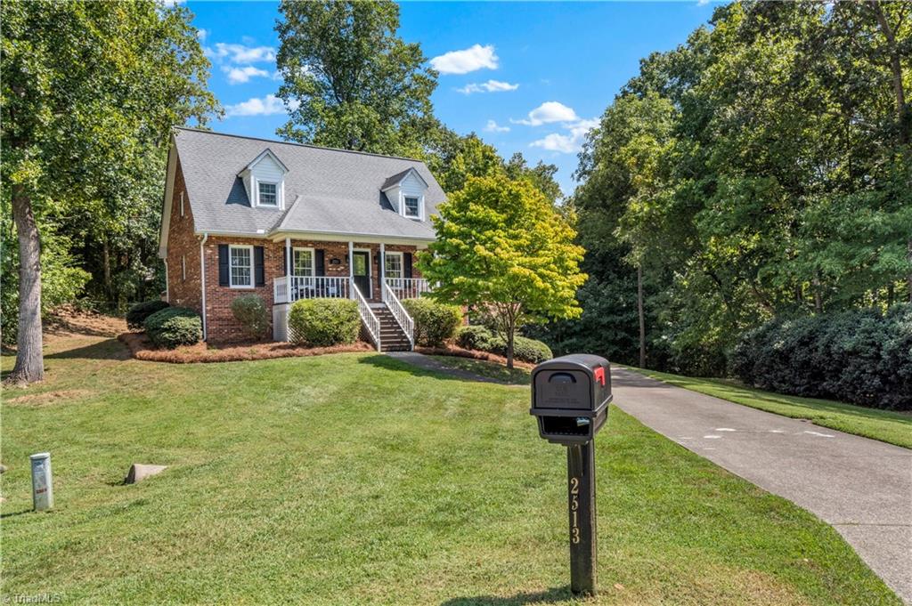 2513 Newington Court Property Photo 1